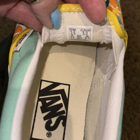 Women’s Vans Custom made Floral Slip Ons size 5 - Picture 8 of 9